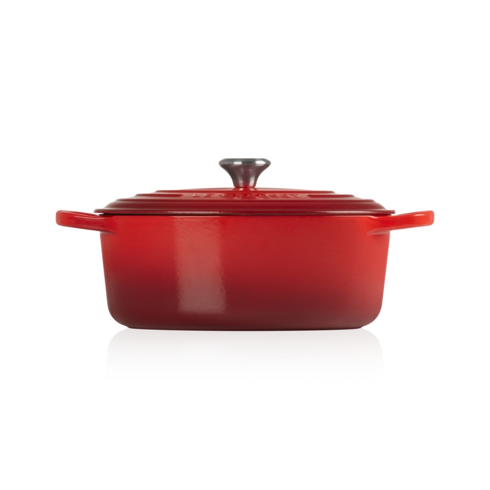 Le Creuset Evolution oval casserole...