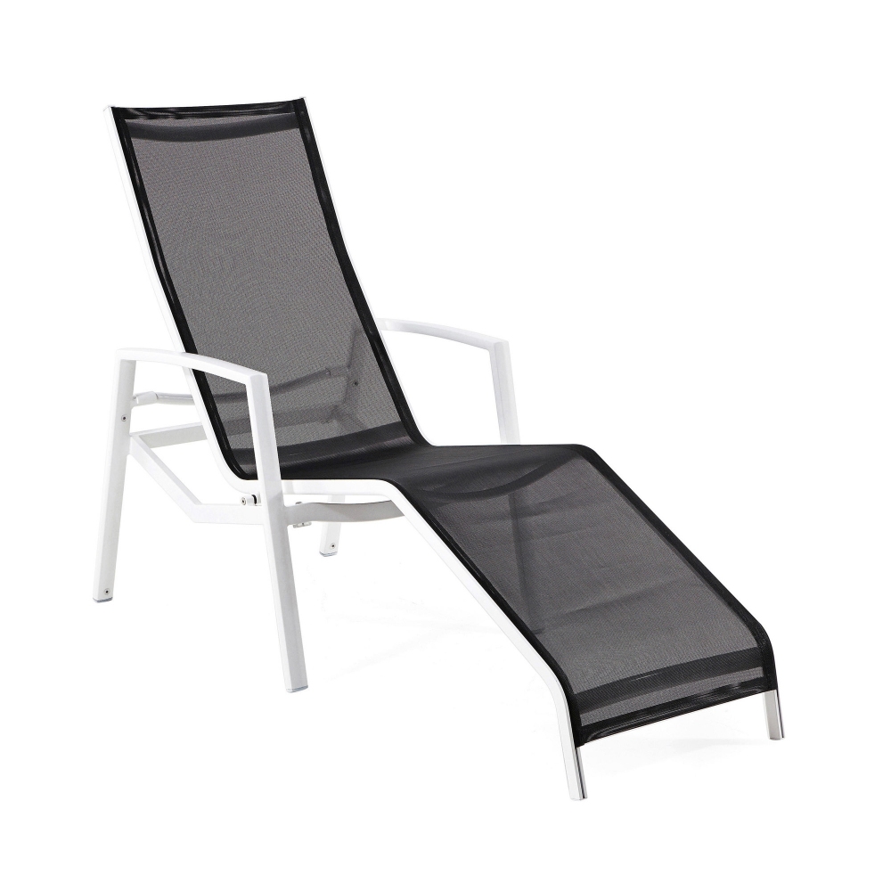 Varaschin Victor floating Sunlounger