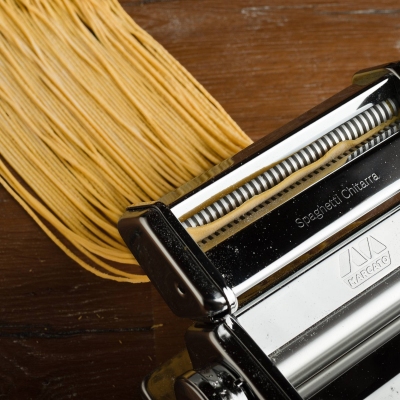 https://www.newpop.it/323630-home_default/Marcato-Atlas-150-pasta-machine-accessory-Spaghetti-Chitarra.jpg